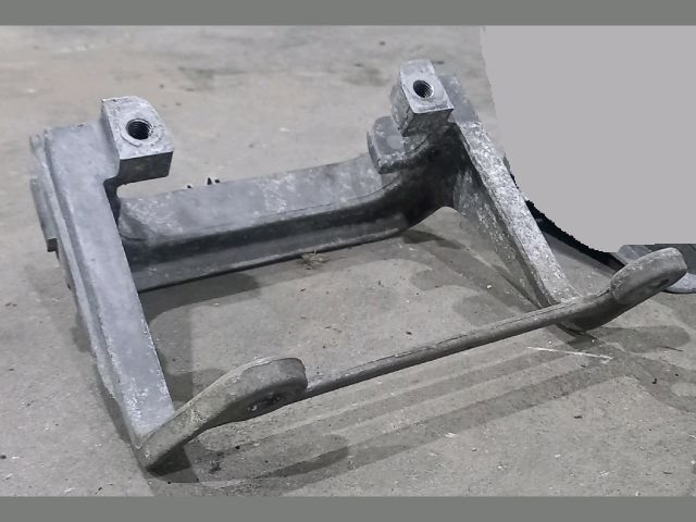 bontott RENAULT MASTER Váltó Tartó Bak (Pozíciófüggetlen)